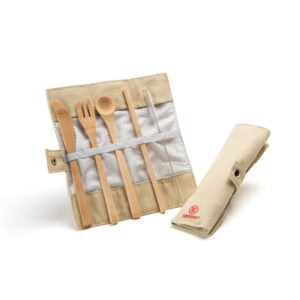 Set posate in bamboo in custodia di cotone loggato EMERGENCY