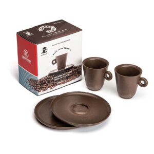 Set due tazzine coffee fatte con il caffè
